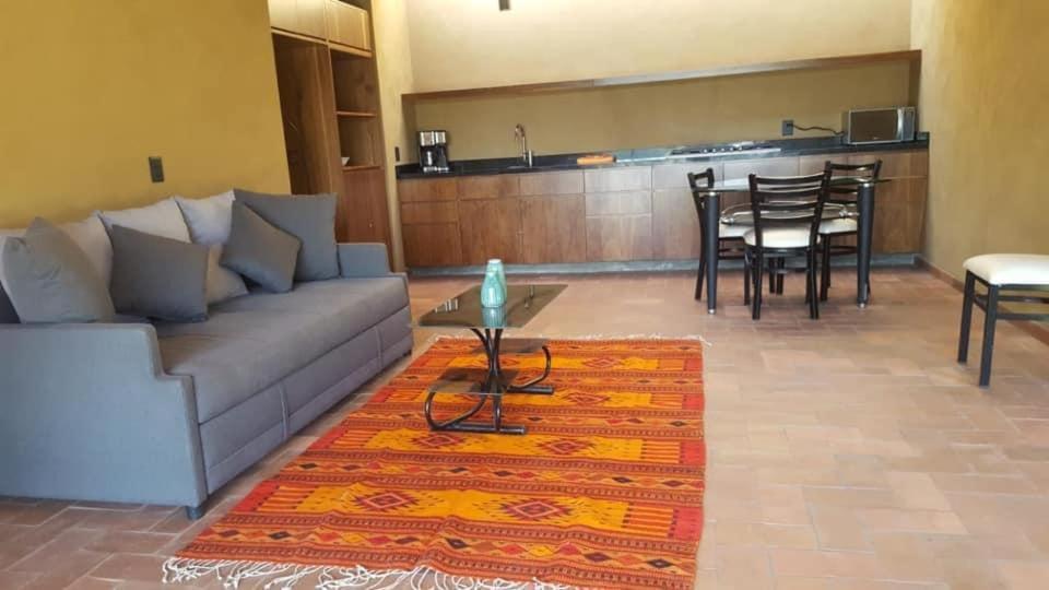 Hostal Villa Quieta Tepoztlán Kültér fotó